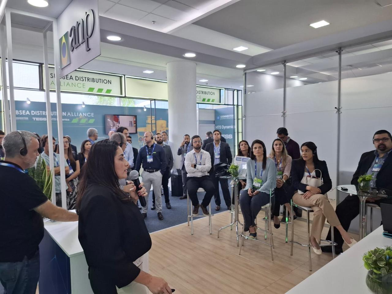 Apresentação no estande da ANP