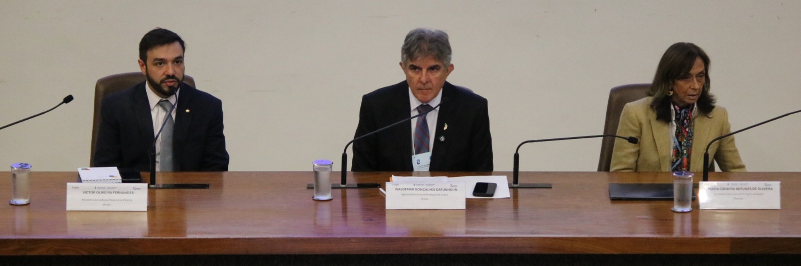 Mesa de abertura do 2º Encontro Internacional de Proteção de Dados