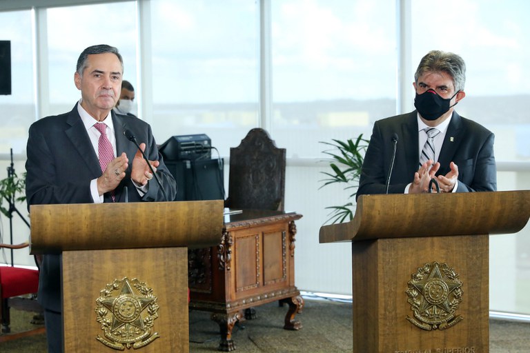 Foto Ministro e Diretor-Presidente.