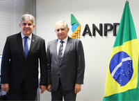 Em visita à ANPD, senador Izalci Lucas defende fortalecimento da instituição