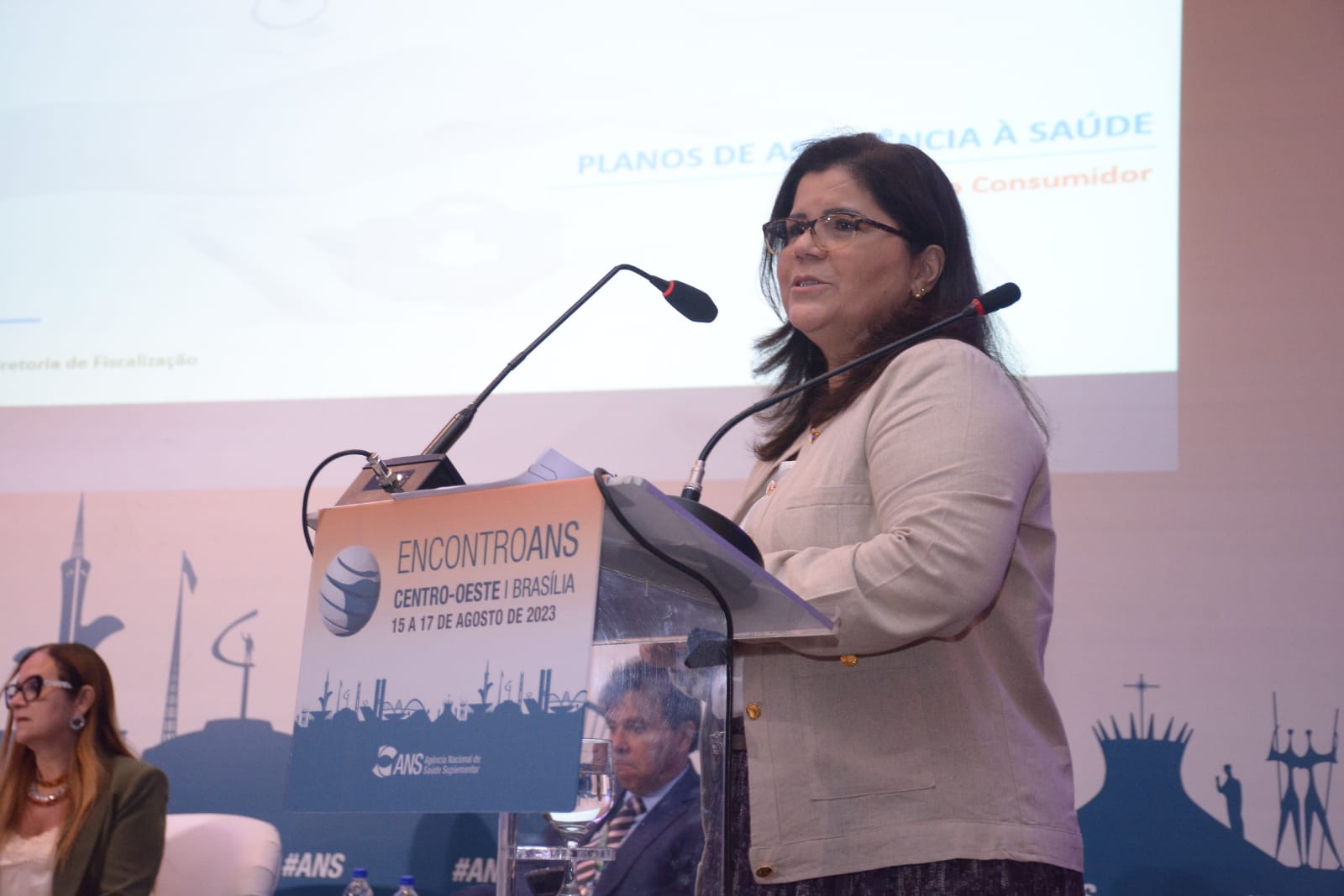 Encontro ANS 2023 - dia 1 - segunda mesa - Carolina