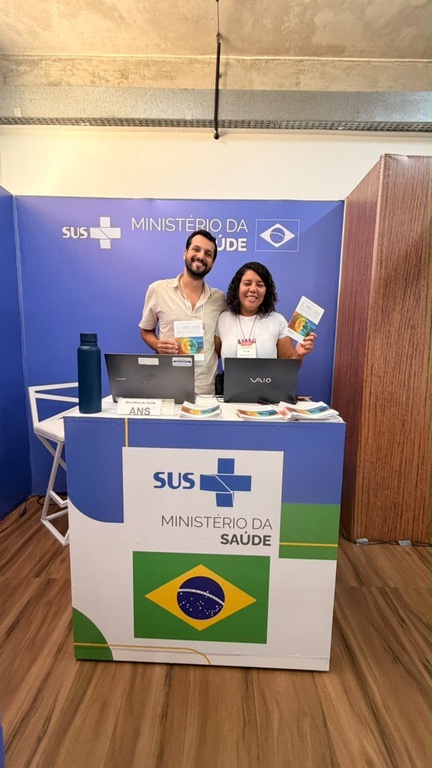 Estande da ANS em que foram distribuidos folhetos informativos sobre saúde durante o congresso