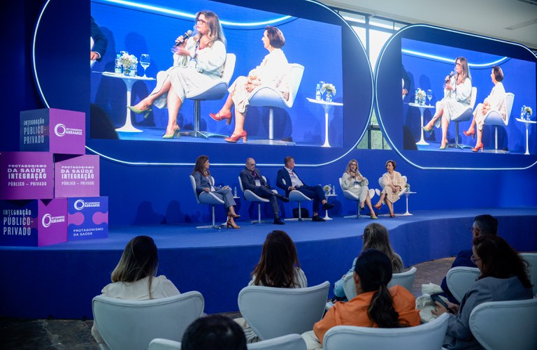Ana Estela Haddad, Jacson Barros, Paulo Magnus, Lenise Secchin e Linamara Battistella