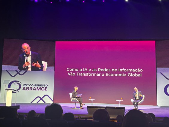 Historiador e autor de best-sellers, o israelense Yuval Harari conversou com a jornalista Sonia Bridi sobre o impacto das tecnologias e do uso da Inteligência Artificial nas relações econômicas