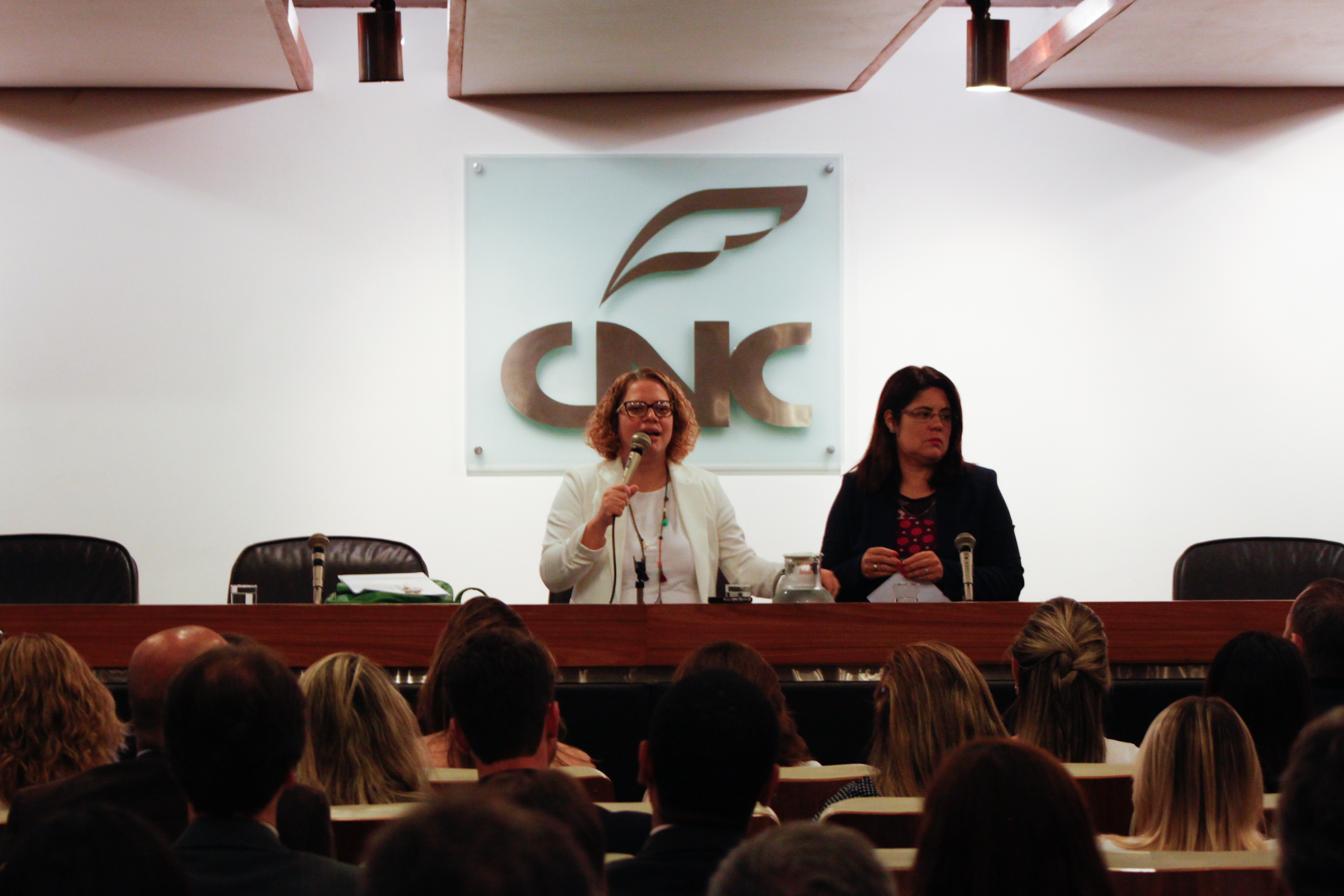 Martha Oliveira e Karla Coelho