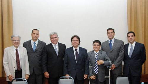 Ministro Temporão, Mauricio Ceschin, Fauto Pereira, Hans Donhmann e Diretores da ANS 