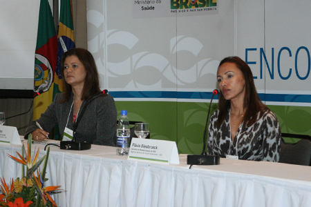 20110808leniseflaviaencanssul