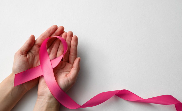 Mês também é marcado pela ampliação da cobertura da mamografia digital, que passa a ser garantida sem restrição de idade ou gênero pelos planos de saúde