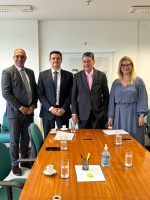 Farmacêutica Sanofi assina termo para desconto em medicamento