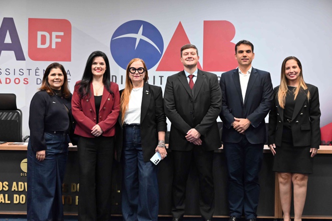Representantes da ANS e da OAB/DF em evento em Brasília sobre o novo modelo de fiscalização da Agência