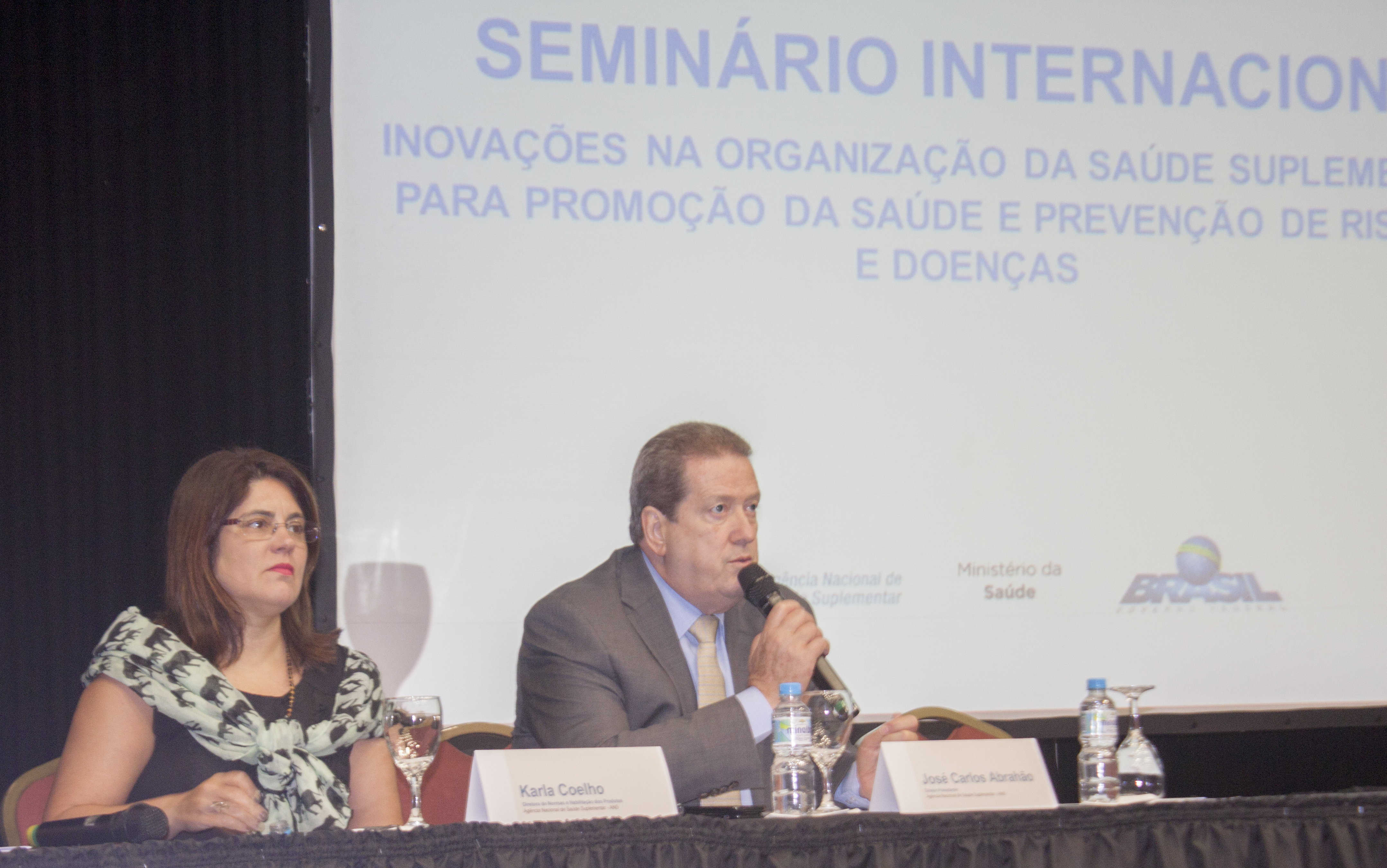 Karla Coelho e Abrahão