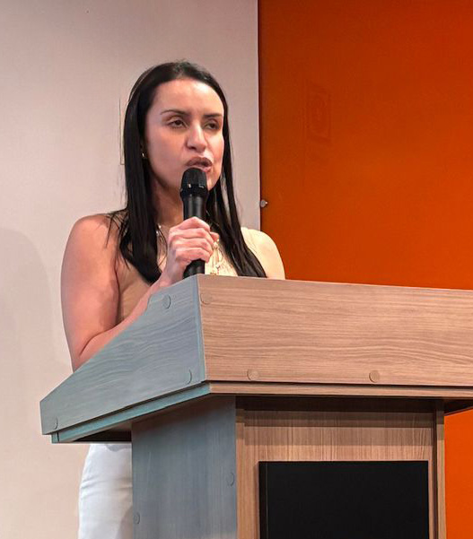 Marcilene Carmo conduziu a cerimônia.