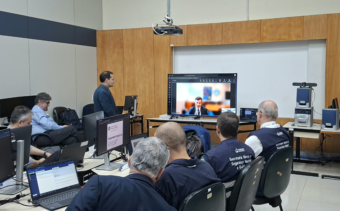 Equipe do setor nuclear no Exercício Cibernético: oportunidade para testar se as organizações estão preparadas para lidar com um ataque cibernético.