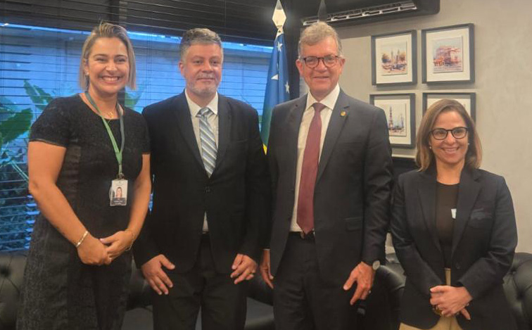 Reunião discutiu o Projeto de Lei nº 1374/2025, apresentado pelo senador, que propõe ampliar a autonomia administrativa das agências reguladoras e aprimorar a definição de suas competências e atividades essenciais.