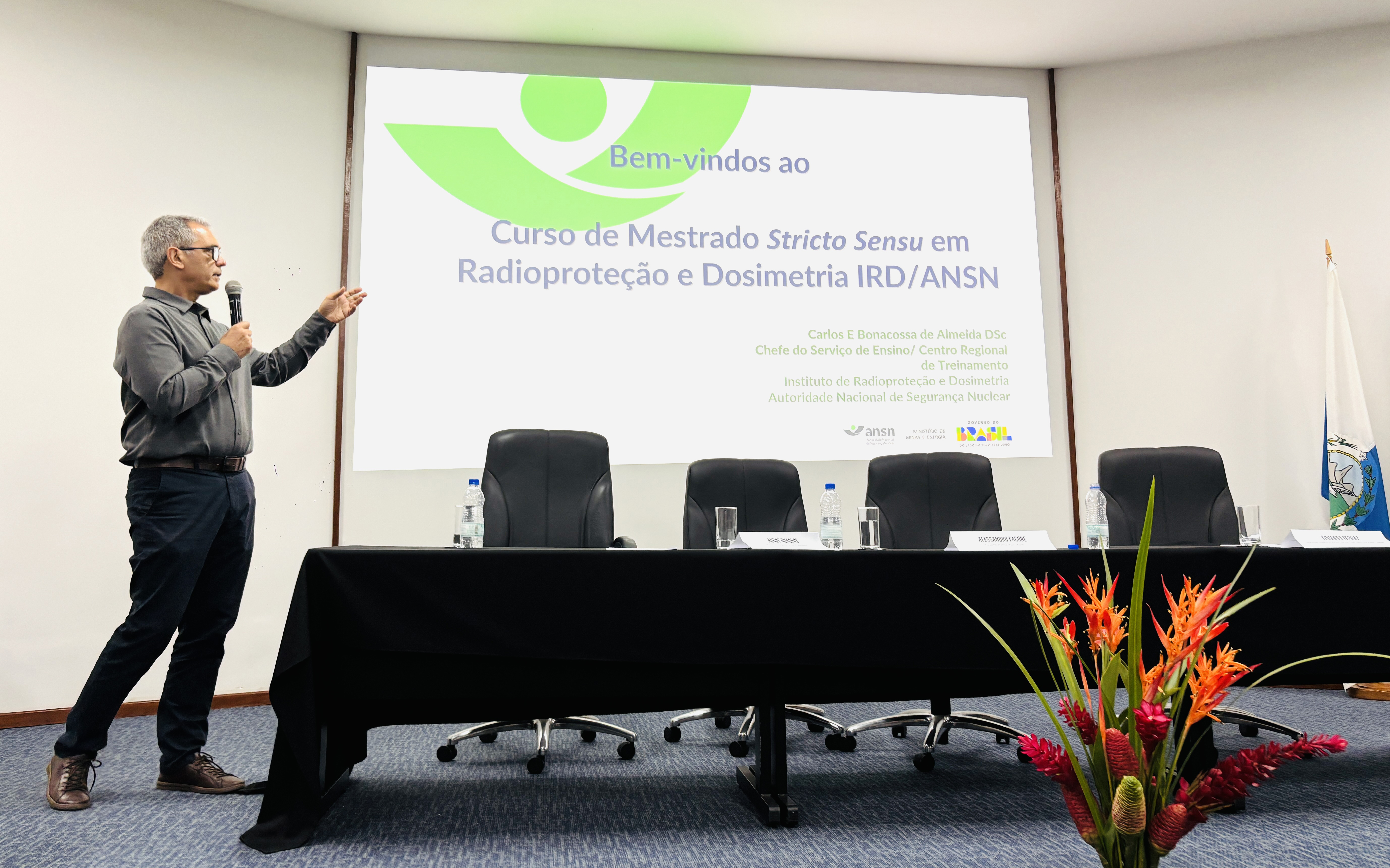 Carlos Eduardo Bonacossa, chefe do Serviço de Ensino, exaltou a qualidade do PPG. (Foto: Bianca Wendhausen/ANSN)