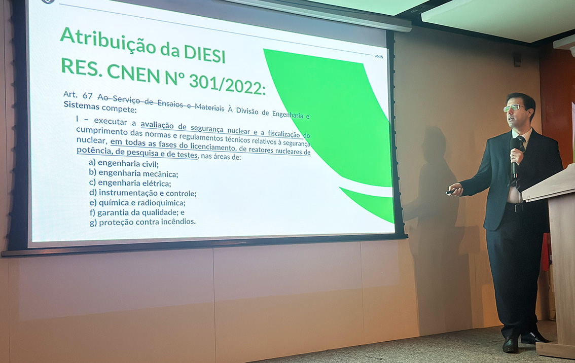Ciro Maestre abordou o papel estratégico da engenharia regulatória para a segurança nuclear