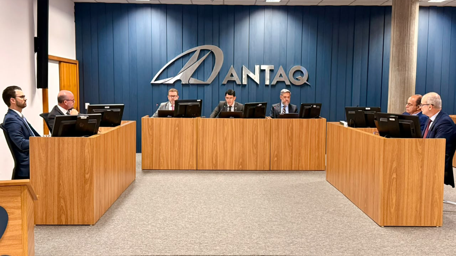 Iniciativa receberá contribuições de 3 de novembro a 2 de dezembro para aprimorar as regras de caracterização, organização e cobrança dos serviços portuários