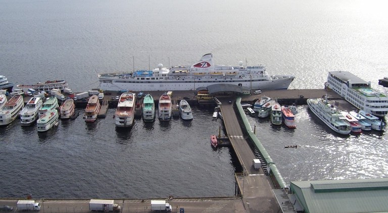Manaus - Transporte Fluvial.jpg