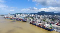 ANTAQ aprova processo simplificado para terminal do Porto de Itajaí (SC).