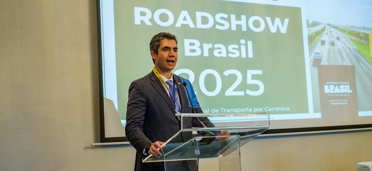 Brasil presenta un modelo innovador de concesiones viales y busca inversores en México