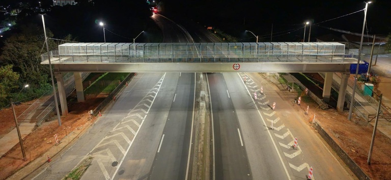 IMAGEM DA PASSARELA NA RODOVIA
