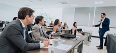 Curso realizado na sede da Agência reúne conteúdos sobre escuta ativa, memória, avaliação de relatos e estratégias de condução de entrevistas em procedimentos investigativos