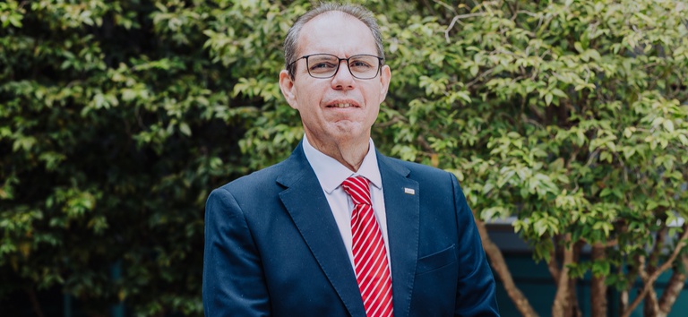 Foto oficial do diretor