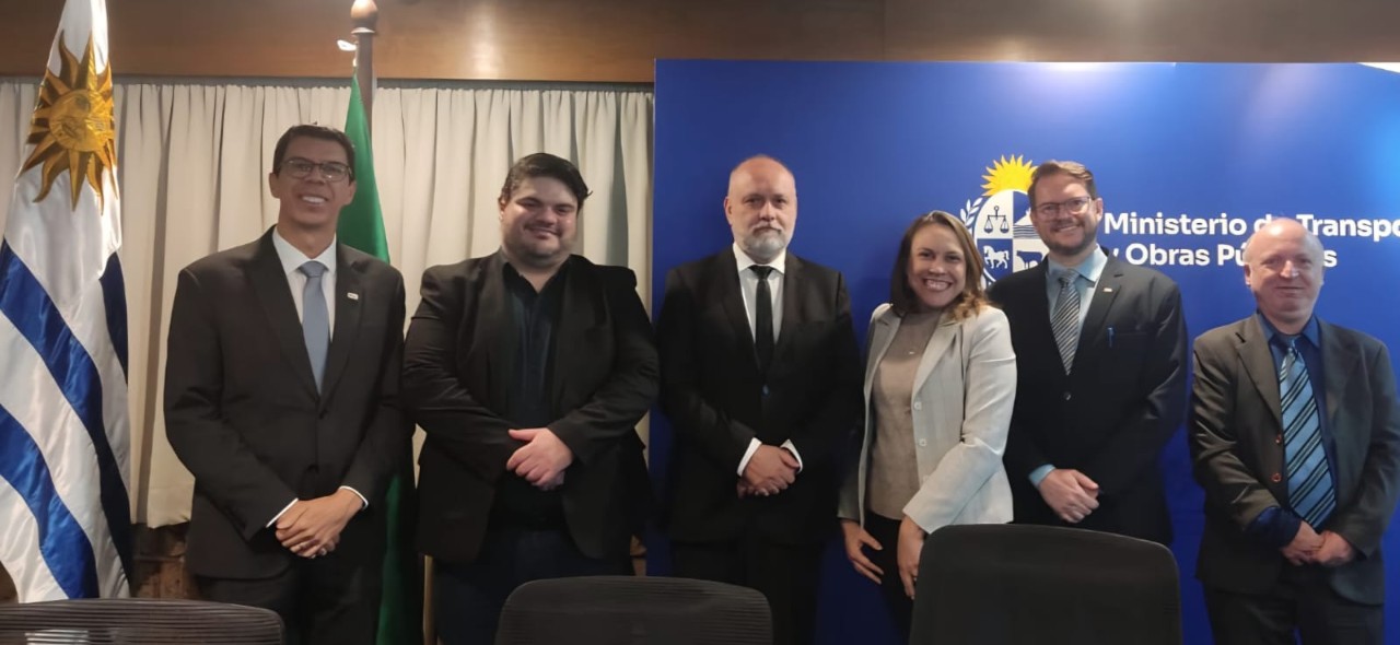 Discussão avançou em soluções para transporte terrestre, aumento da segurança jurídica e modernização de procedimentos entre os dois países