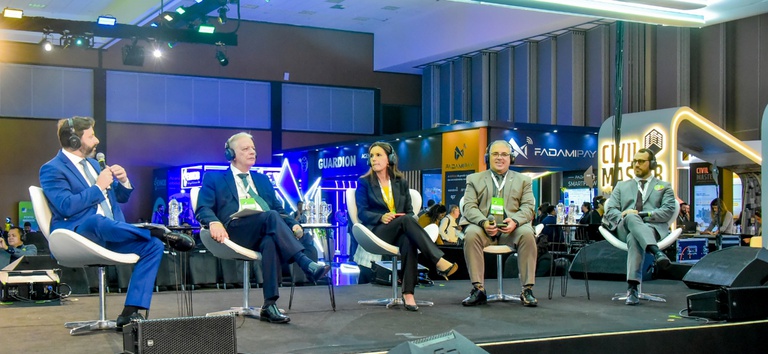 Imagem do Painel na Bienal das Rodovias