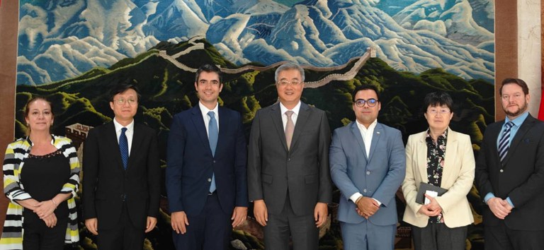 ANTT expõe perspectivas acerca da infraestrutura concedida à Embaixada da China e reforça convite à participação chinesa nos projetos futuros