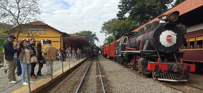 Foto do trem turístico fiscalizado pela ANTT