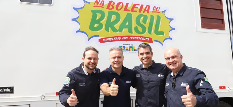 Foto mostrando caminhão boleia do Brasil