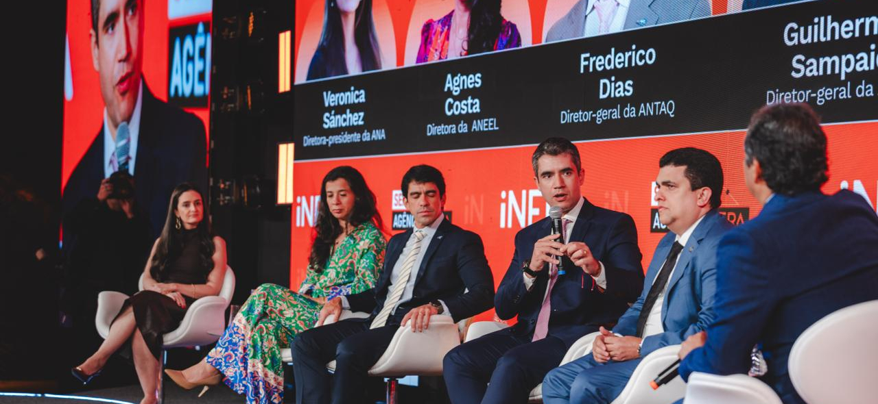 Diretor-geral Guilherme Theo Sampaio integrou painel ao lado de dirigentes de outras quatro agências federais, debatendo caminhos para aprimorar o ambiente regulatório