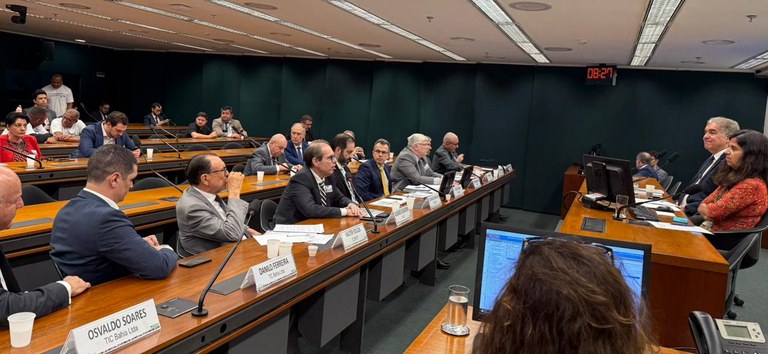 ANTT participa de debate na Câmara sobre projeto de lei que trata da substituição de vagões de carga