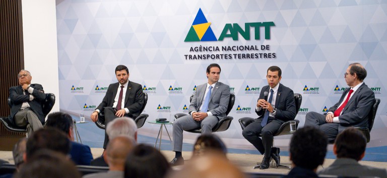 ANTT realiza evento Novos Caminhos Ferroviários: Debate sobre a Resolução do Chamamento Público de Ferrovias