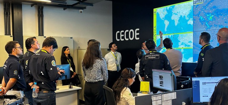 ANTT realiza visita técnica à Ambipar para reforçar cooperação em sustentabilidade e emergências ambientais