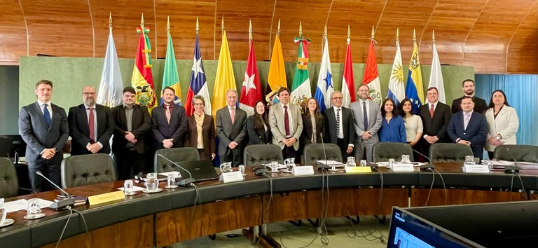 Foto mostrando toda a delegação do evento