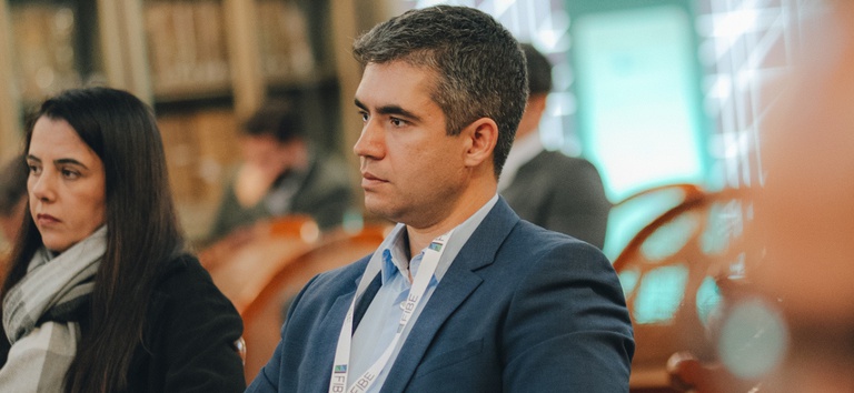 Foto do diretor-geral da ANTT, Guilherme Theo Sampaio, no evento em Lisboa