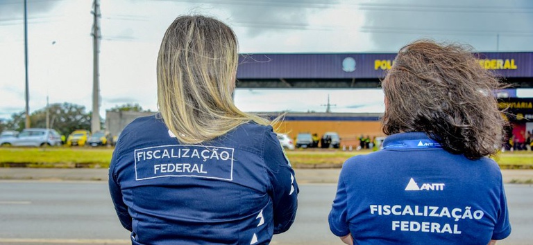 Fiscais em rodoviais federais