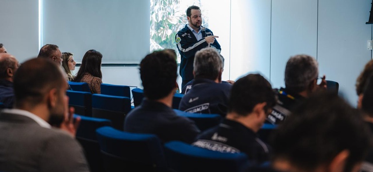 Superintendente da SUROD palestrando na abertura do encontro com os fiscais