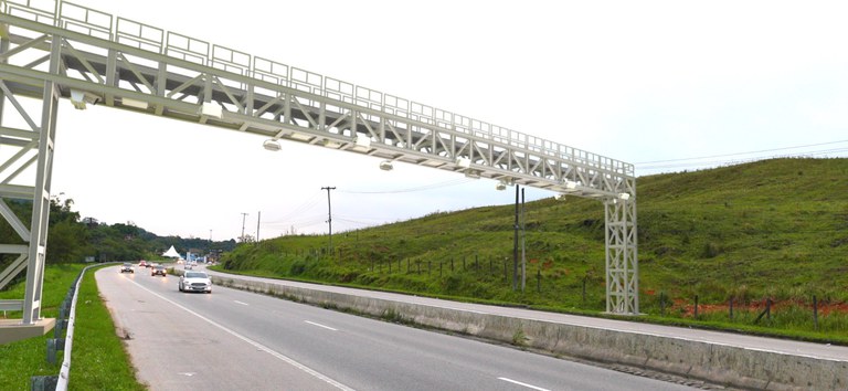 Frame _Po╠ürtico Itaguai╠ü _km414 01.jpg