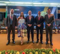 Servidores da ANTT recebem honraria concedida pelo Ministério da Infraestrutura