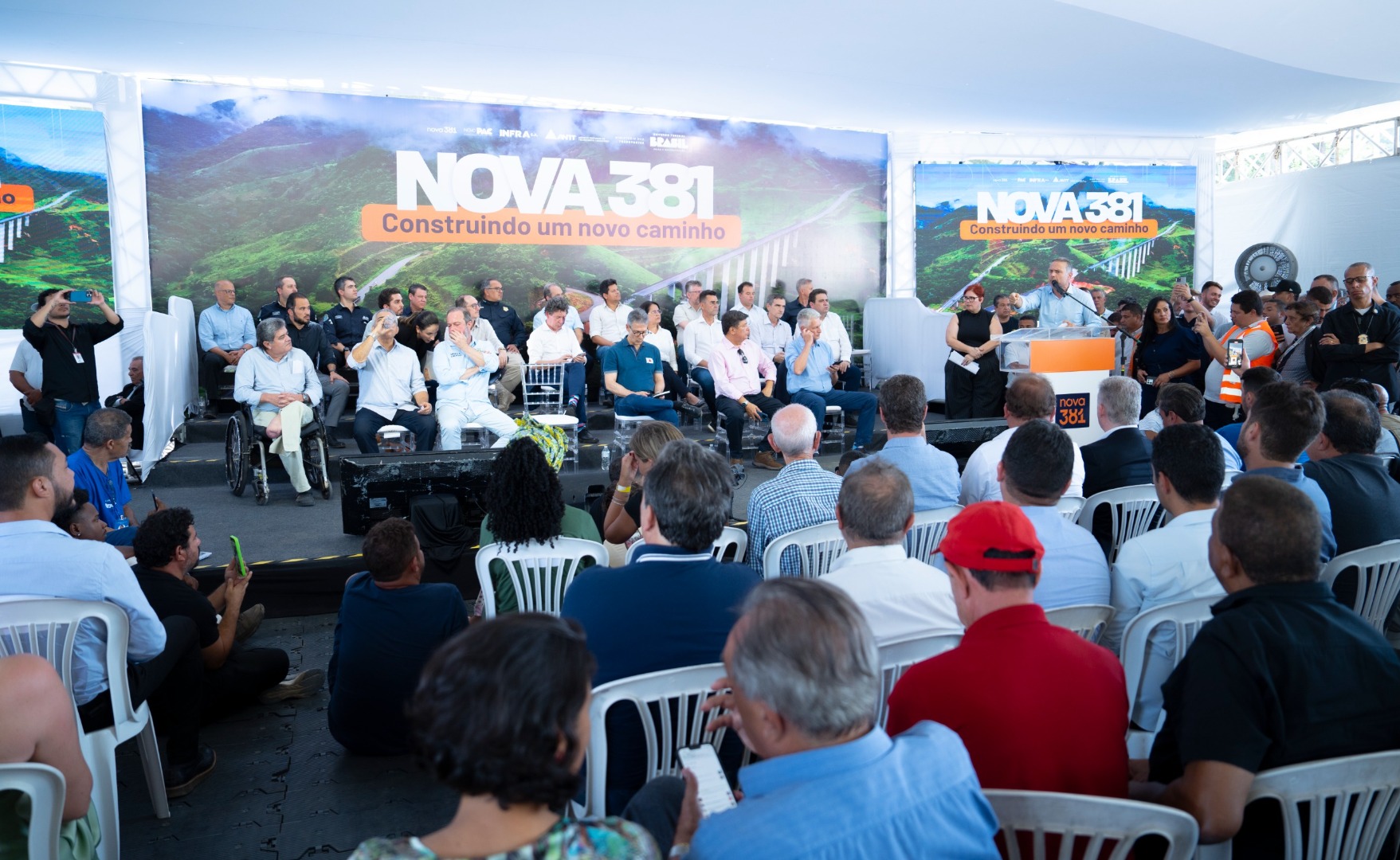 06/02/25 - Máquinas na Pista - Nova BR-381