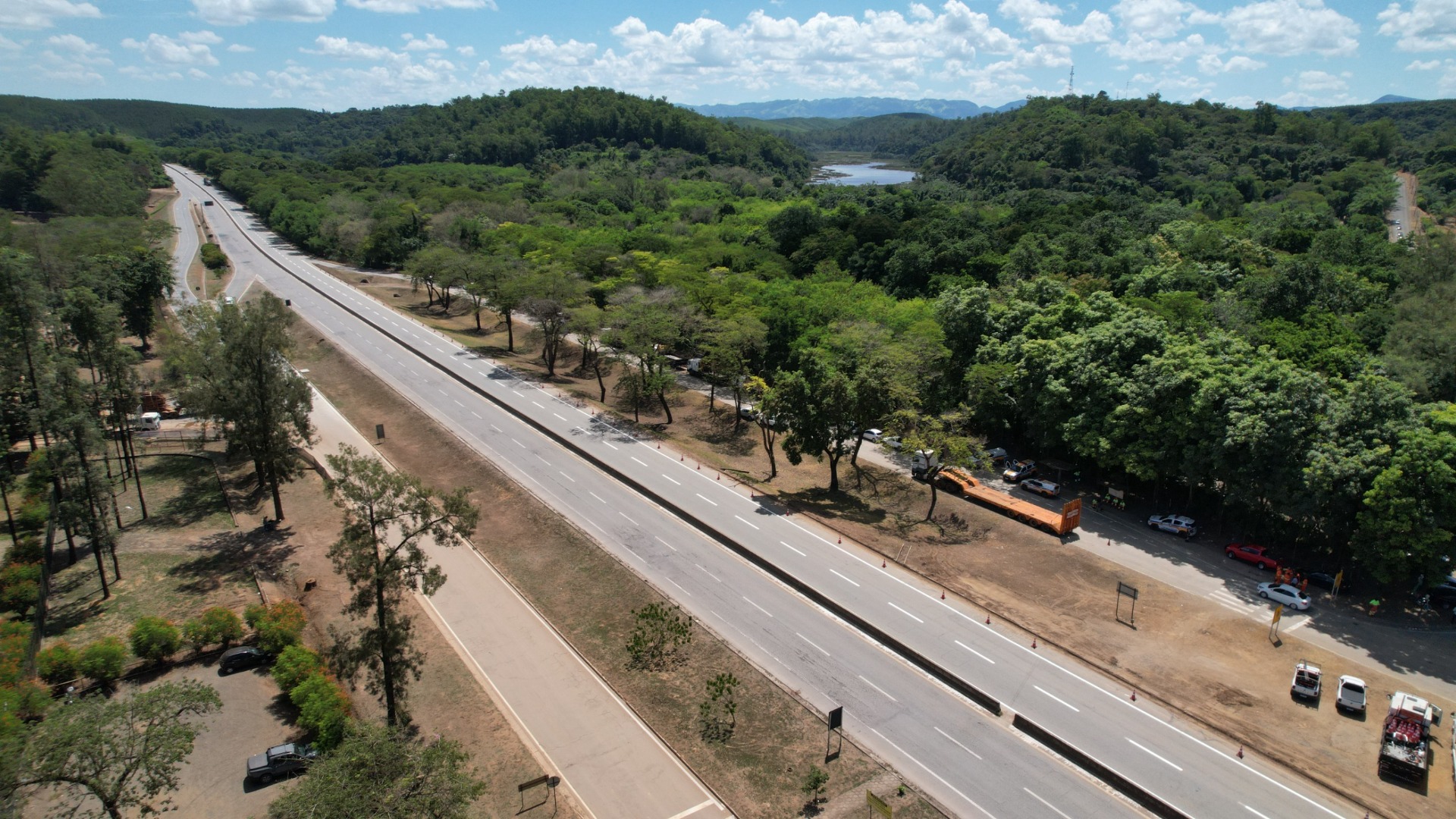 06/02/25 - Máquinas na Pista - Nova BR-381