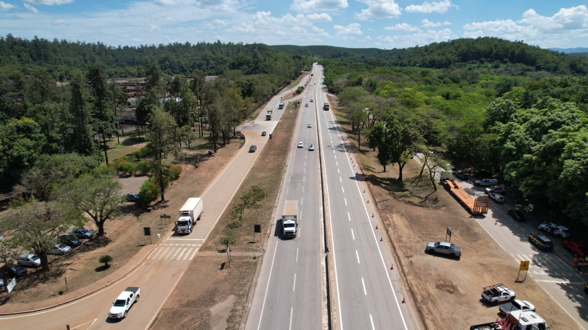 06/02/25 - Máquinas na Pista - Nova BR-381