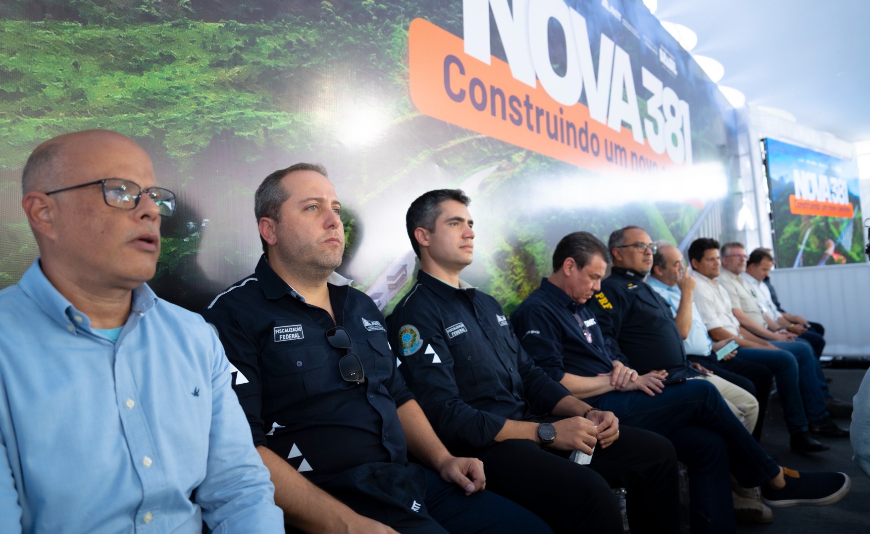 06/02/25 - Máquinas na Pista - Nova BR-381