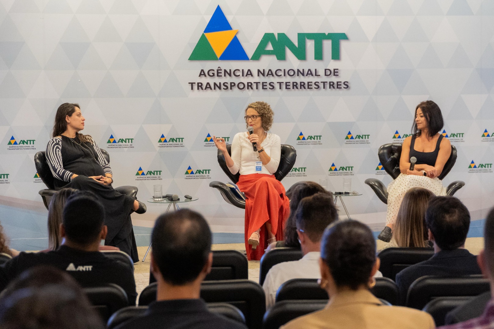 07/03/25 - Dia Internacional da Mulher