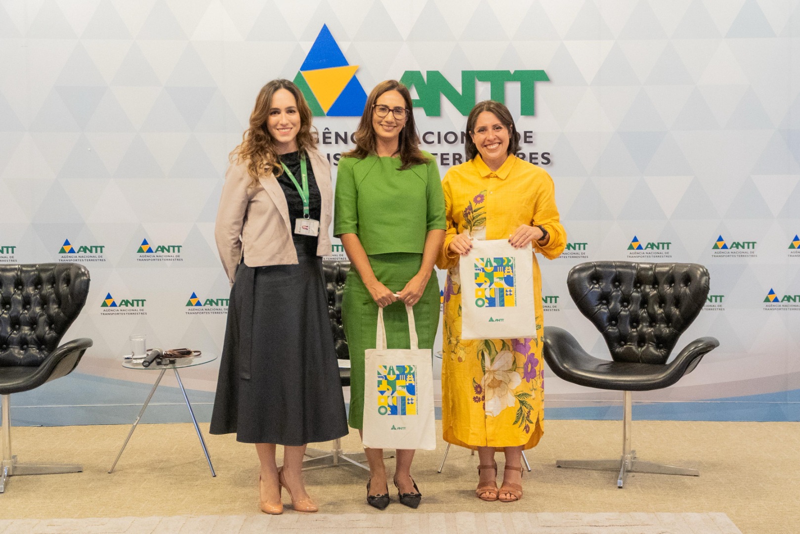 07/03/25 - Dia Internacional da Mulher