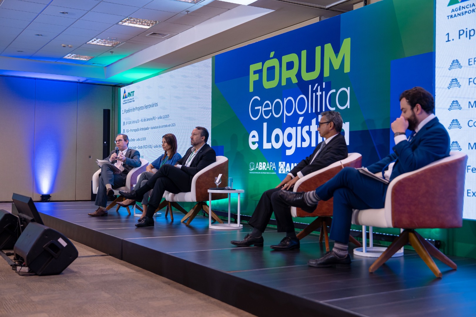 10/09/25 - Fórum Geopolítica e Logística