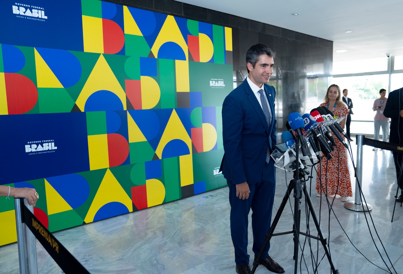 22/01/25 - Assinatura do Contrato BR-381